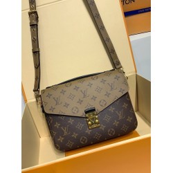 全鋼 M44876 Pochette Metis ハンドバッグ｜Monogram キャンバスで創られたコンパクトで収納力抜群の優雅なハンドバッグ 25×19×9cm