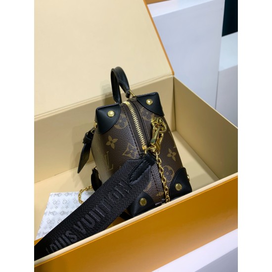 M45571 Petite Malle Souple ハンドバッグ|Monogram キャンバスと伝統工芸の融合で生まれた個性的な逸品 20×14×7.5cm M45571 Petite Malle Souple ハンドバッグ|Monogram キャンバスと伝統工芸の融合で生まれた個性的な逸品 20×14×7.5cm