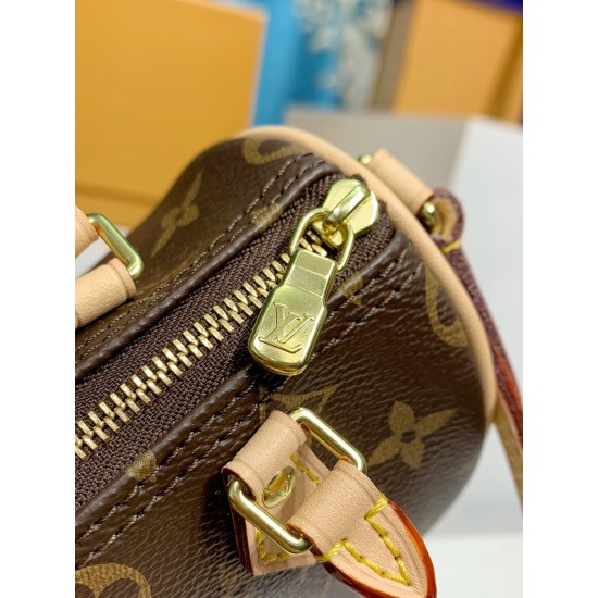 M61252 Nano Speedy ハンドバッグ|Monogram キャンバスで描く究極の女性的な軽量ミニバッグ 16×11×9cm M61252 Nano Speedy ハンドバッグ|Monogram キャンバスで描く究極の女性的な軽量ミニバッグ 16×11×9cm