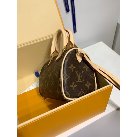 M61252 Nano Speedy ハンドバッグ|Monogram キャンバスで描く究極の女性的な軽量ミニバッグ 16×11×9cm M61252 Nano Speedy ハンドバッグ|Monogram キャンバスで描く究極の女性的な軽量ミニバッグ 16×11×9cm