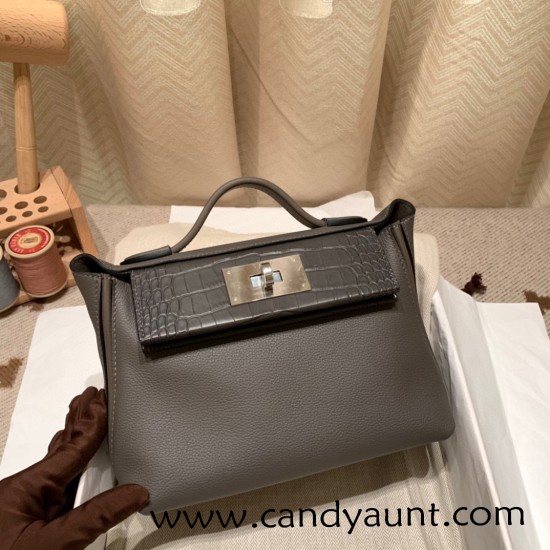 Hermes kelly 2424 Matte Crocodile 8F / Etain Silver Hardware Full Handmade Hermes kelly 2424 Matte Crocodile 8F / Etain Silver Hardware Full Handmade