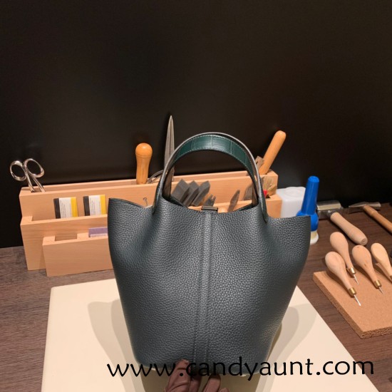 Hermes Picotin cargo Clemence & Crocodile 18cm 6O /Vert Cypres Silver Hardware Hermes Picotin cargo Clemence & Crocodile 18cm 6O /Vert Cypres Silver Hardware