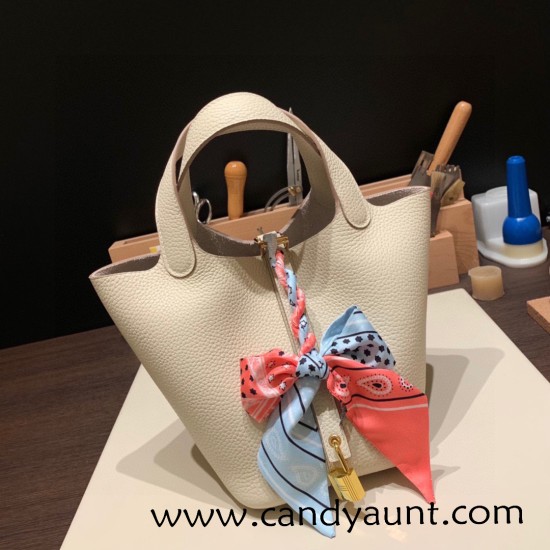 Hermes Picotin cargo Clemence 18cm 10 / Craie Gold Hardware Hermes Picotin cargo Clemence 18cm 10 / Craie Gold Hardware