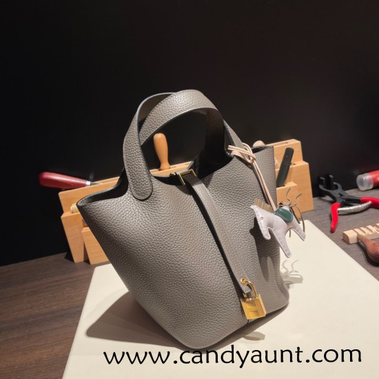 Hermes Picotin cargo Clemence 18cm 8F /Etain Gold Hardware Hermes Picotin cargo Clemence 18cm 8F /Etain Gold Hardware