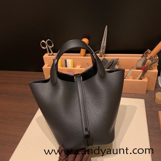 Hermes Picotin Clemence 18cm 89 /Black (Noir) Black Hardware Hermes Picotin Clemence 18cm 89 /Black (Noir) Black Hardware