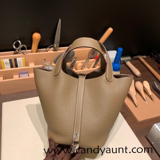 Hermes Picotin Clemence 18cm 18 /Étoupe Grey Gold Hardware Hermes Picotin Clemence 18cm 18 /Étoupe Grey Gold Hardware