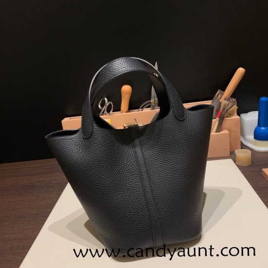 Hermes Picotin Clemence 18cm 89 /Black Gold Hardware Hermes Picotin Clemence 18cm 89 /Black Gold Hardware