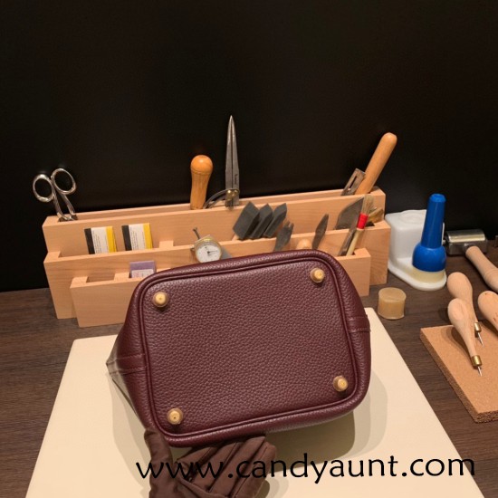 Hermes Picotin Clemence 18cm 0G/ Rouge Sellier Gold Hardware Hermes Picotin Clemence 18cm 0G/ Rouge Sellier Gold Hardware