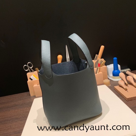 Hermes Picotin Clemence 18cm Y7/ Blue Orage Gold Hardware Hermes Picotin Clemence 18cm Y7/ Blue Orage Gold Hardware