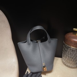 85/Ardoise & 89/Black (Noir) Gold Hardware Picotin Lock 18/PM Taurillon Clemence (TC)