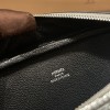 Hermès Plume 21 Chevre Mysore Silver Silver Hardware Plume-011 Fully Hand-Stitched