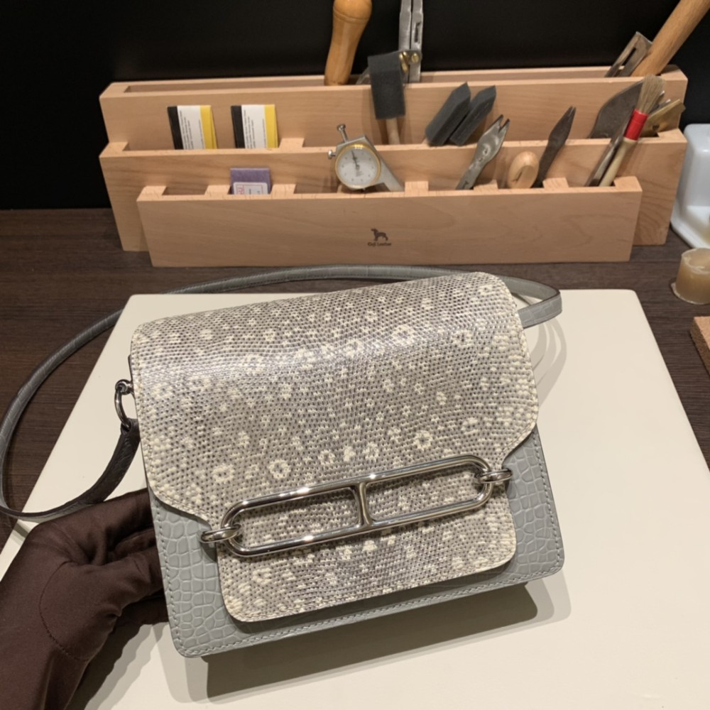 Hermès Roulis 19cm Crocodile Alligator & Natural Lizard 80/Pearl Grey X Ombre Silver Hardware Roulis-025 Fully Hand-Stitched
