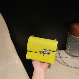 Hermès Verrou Mini 17cm Chevre Mysore 9R/Lime verrou17-102 Fully Hand-Stitched