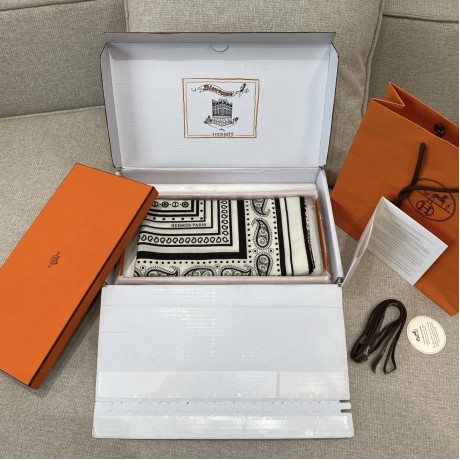 Hermes Hermès Sailor Tattoo Bandana 140 Shawl