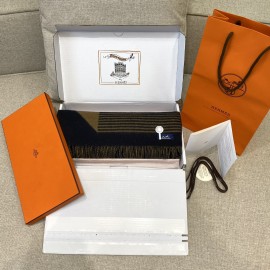 HERMES Hermès Casaque Sangle a Boucle Scarf