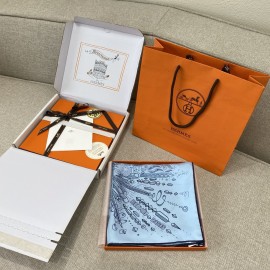 Hermes Hermès Connecting 90 Scarf