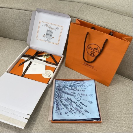 Hermes Hermès Connecting 90 Scarf