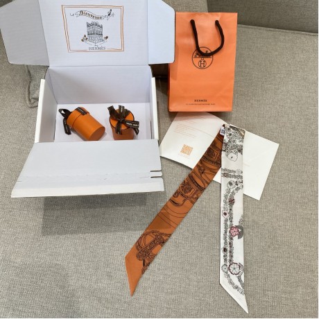 Hermes Hermès Gorgeous Rein Flower Version Twilly Small Scarf