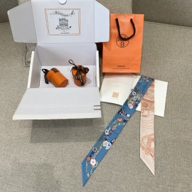 Hermes Hermès Gorgeous Rein Flower Version Twilly Small Scarf