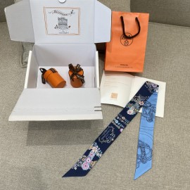 Hermes Hermès Gorgeous Rein Flower Version Twilly Small Scarf