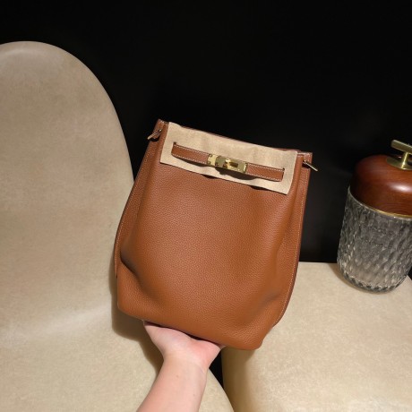 HERMES  Kelly 22cm CLEMENCE   37 Gold  