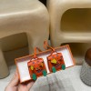 Hermès Bag Charm: Crafted with high-quality materials and exquisite finishing, it is an accessory that adds personality to your bag.